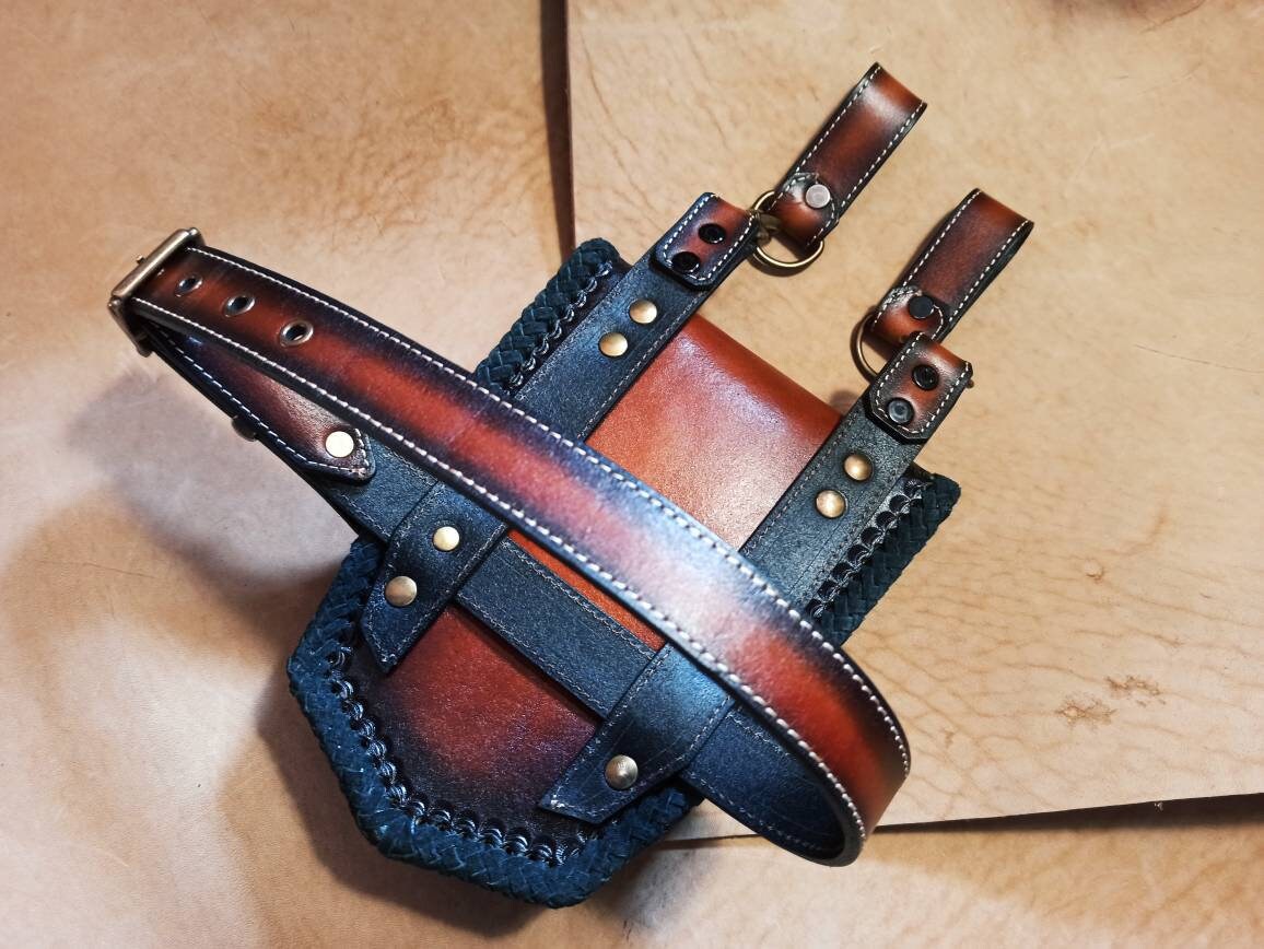 Handmade Leather Thigh Holster -  Canada