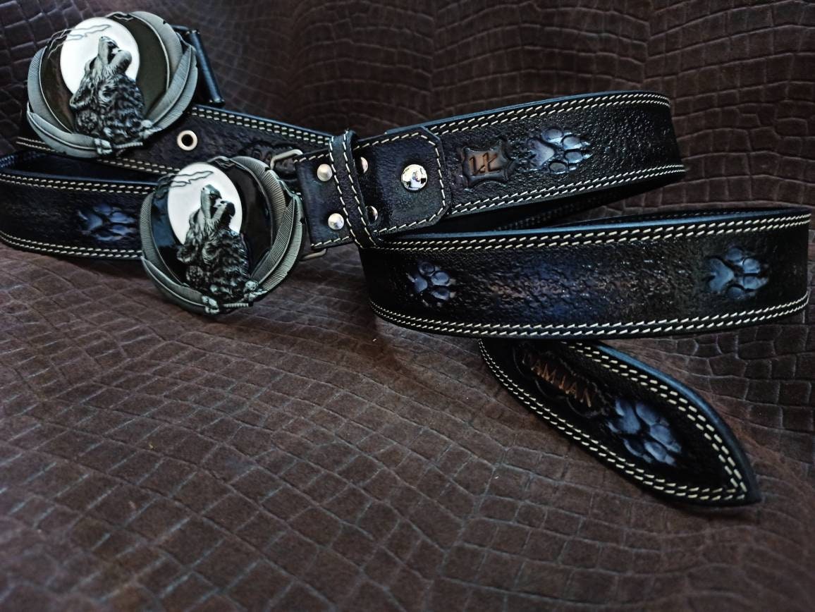 Custom Leather belt, personalised belt, gift for men, hunter gift, tooled belt, customized belt, personalised gift, wolf belt, wolves belt.
